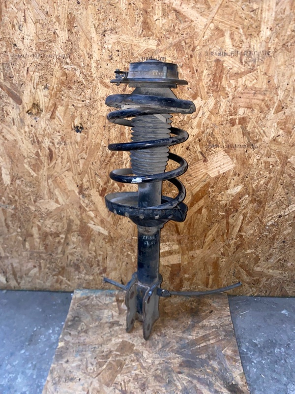 Амортизатор передний правый SUBARU TRIBECA B9 05-07 20310XA00A Б/У