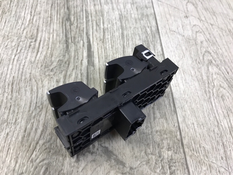 Блок управления стеклоподъемниками TIGUAN 16-23 2018 DGUA 2.0