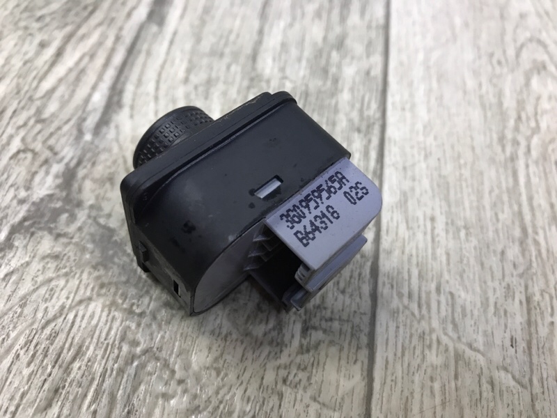 Блок управления зеркалами TIGUAN 16-23 2018 DGUA 2.0