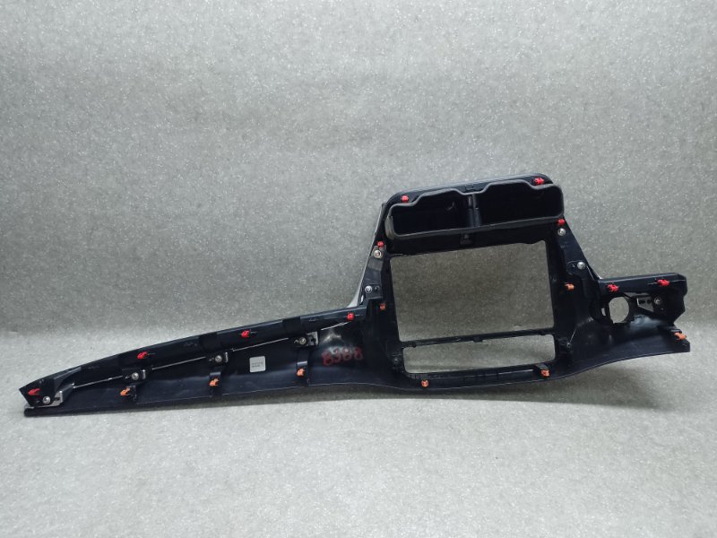 Накладка торпедо под магнитолу TOYOTA PRIUS 16- 1.8 2ZRFXE