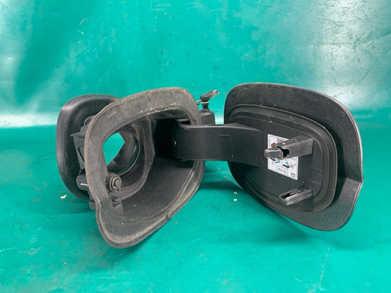 Лючок топливного бака FUSION 14- 2016 C15HDTX