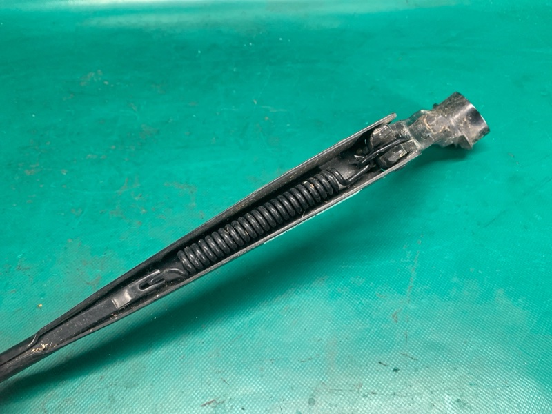 Поводок стеклоочистителя передний левый FORD FUSION 14- C15HDTX