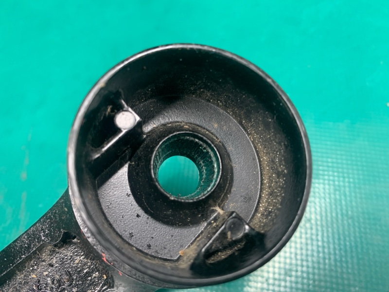 Поводок стеклоочистителя передний правый FUSION 14- 2016 C15HDTX