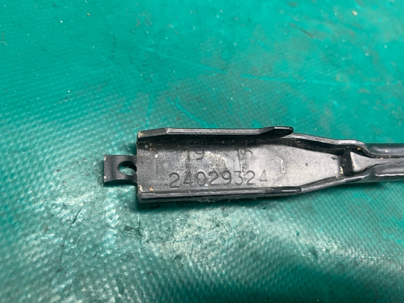 Поводок стеклоочистителя передний правый FUSION 14- 2016 C15HDTX