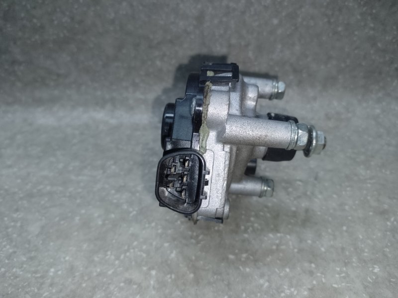 Моторчик стеклоочистителя передний PRIUS 16- 2017 1.8 2ZRFXE