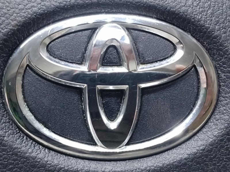 Подушка безопасности в руль PRIUS 16- 2017 1.8 2ZRFXE