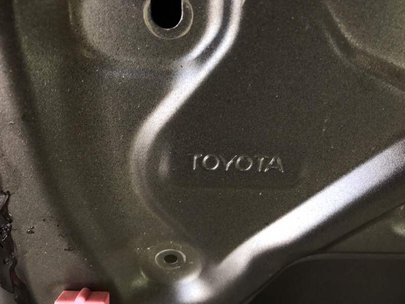 Дверь задняя правая VENZA 09-16 2013 3.5 2GR-FE