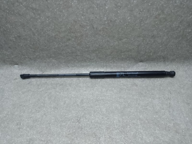 Запчасть амортизатор крышки багажника левый TOYOTA PRIUS 16- 2017 1.8 2ZRFXE 68960-0W861 Б/У Амортизатор крышки багажника левый TOYOTA PRIUS 16- 2017 1.8 2ZRFXE 68960-0W861 Б/У