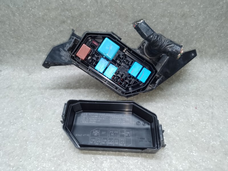 Реле TOYOTA PRIUS 16- 2017 1.8 2ZRFXE 82666-47620 Б/У