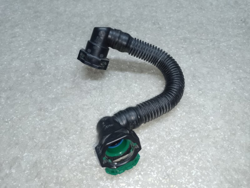 Шланг топливный PRIUS 16- 2017 1.8 2ZRFXE