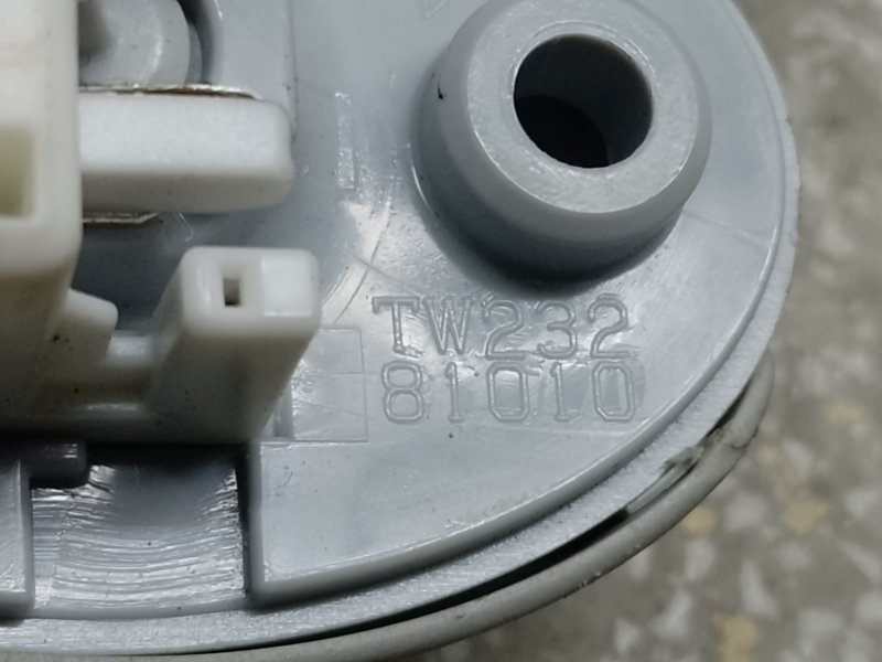 Козырек солнцезащитный правый TOYOTA PRIUS 16- 1.8 2ZRFXE