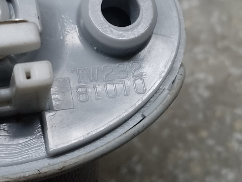 Козырек солнцезащитный левый TOYOTA PRIUS 16- 1.8 2ZRFXE