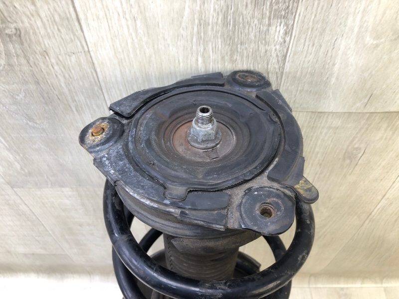 Амортизатор передний правый PATHFINDER R52 12-21 2013 3.5 VQ35DE