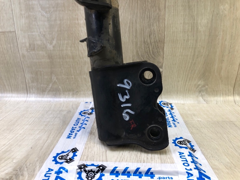 Амортизатор передний правый PATHFINDER R52 12-21 2013 3.5 VQ35DE