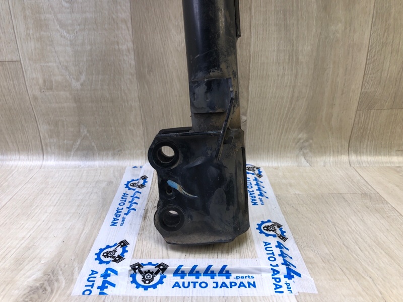 Амортизатор передний правый VENZA 09-16 2013 3.5 2GR-FE Амортизатор передний правый VENZA 09-16 2013 3.5 2GR-FE