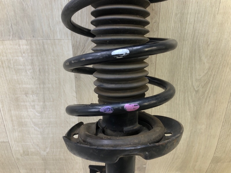 Амортизатор передний правый KIA SOUL PS 13-19 ELECTRIC Амортизатор передний правый KIA SOUL PS 13-19 ELECTRIC