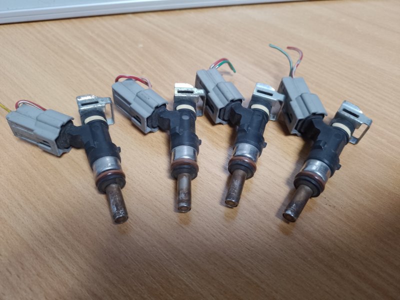 Запчасть форсунка топливная MITSUBISHI LANCER X 10 07-15 2007 Седан 2.0 1465A029 Б/У Форсунка топливная MITSUBISHI LANCER X 10 07-15 2007 Седан 2.0 1465A029 Б/У