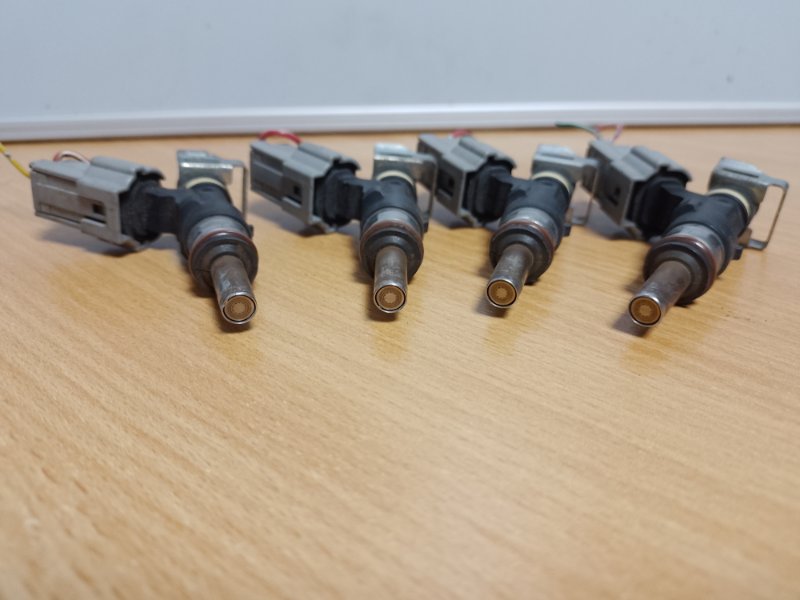 Форсунка топливная MITSUBISHI LANCER X 10 07-15 Седан 2.0 Форсунка топливная MITSUBISHI LANCER X 10 07-15 Седан 2.0