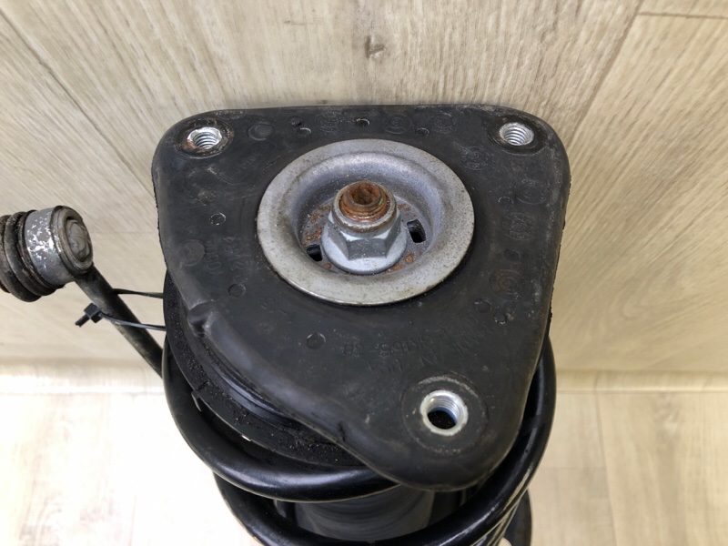 Амортизатор передний левый FOCUS 10-18 2017 2.0 C20HDEX