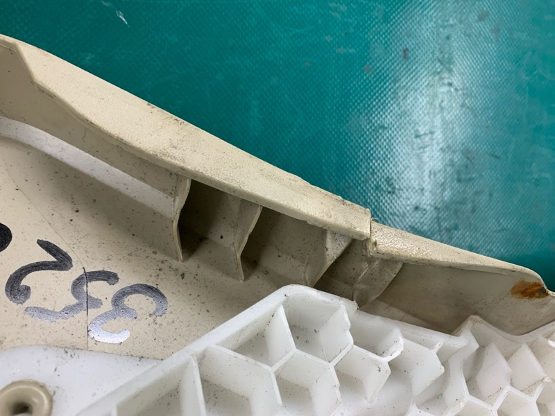 Кнопка регулировки сиденья левая FUSION 14- 2016 C15HDTX