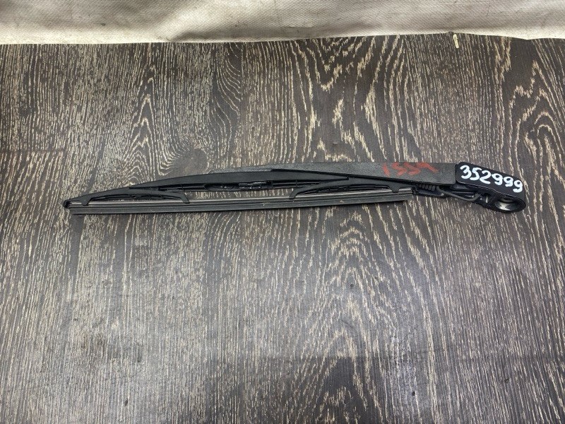 Запчасть поводок стеклоочистителя задний MITSUBISHI OUTLANDER XL 05-13 2007 3.0 6B31 8253A029 Б/У Поводок стеклоочистителя задний MITSUBISHI OUTLANDER XL 05-13 2007 3.0 6B31 8253A029 Б/У