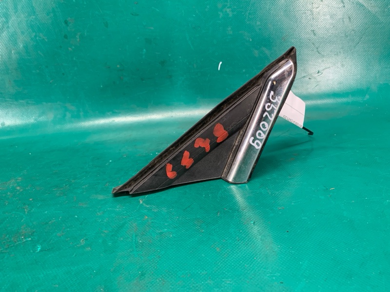 Накладка крыла передняя правая FORD FUSION 14- 2016 C15HDTX ES7Z-16004-DA Б/У