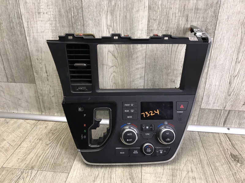 Запчасть блок управления печкой TOYOTA SIENNA 11-16 2014 3.5 2GR-FE 55900-08200 Б/У Блок управления печкой TOYOTA SIENNA 11-16 2014 3.5 2GR-FE 55900-08200 Б/У