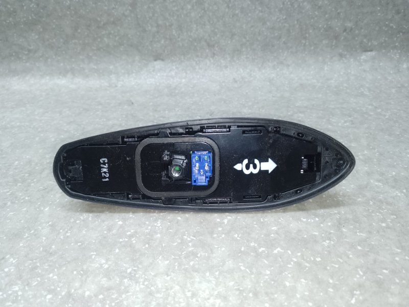 Антенна TOYOTA PRIUS 16- 1.8 2ZRFXE