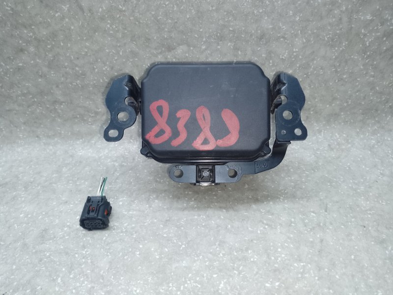 Датчик радарный передний TOYOTA PRIUS 16- 2017 1.8 2ZRFXE 88210-47090 Б/У