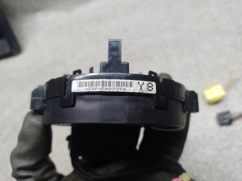 Шлейф Airbag PRIUS 16- 2017 1.8 2ZRFXE