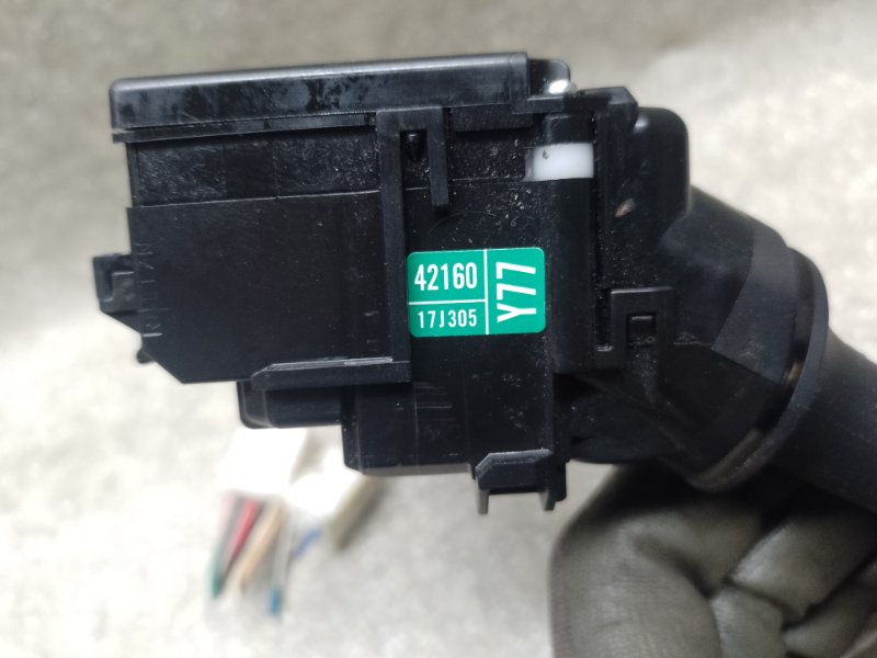 Подрулевой переключатель правый PRIUS 16- 2017 1.8 2ZRFXE Подрулевой переключатель правый PRIUS 16- 2017 1.8 2ZRFXE