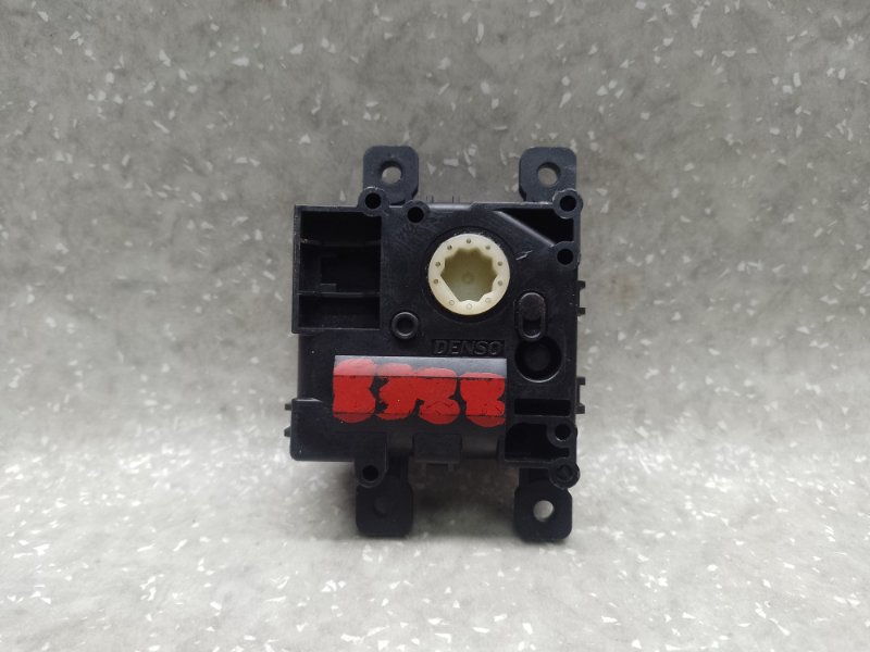 Моторчик заслонки печки PRIUS 16- 2017 1.8 2ZRFXE Моторчик заслонки печки PRIUS 16- 2017 1.8 2ZRFXE