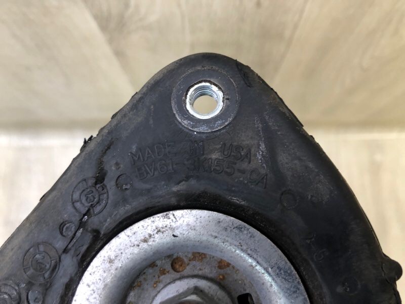 Амортизатор передний левый FOCUS 10-18 2014 2.0 C20HDEX