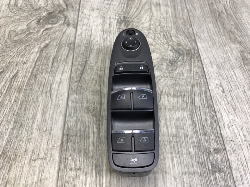 Блок управления стеклоподъемниками Q50 15-20 Седан VR30