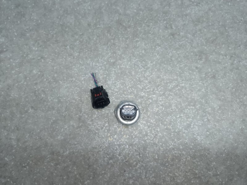 Датчик давления кондиционера PRIUS 16- 2017 1.8 2ZRFXE