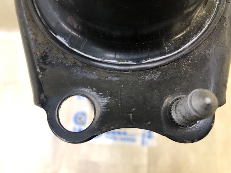 Амортизатор задний левый COROLLA 150 06-13 2011 1.8 2ZRFE Амортизатор задний левый COROLLA 150 06-13 2011 1.8 2ZRFE