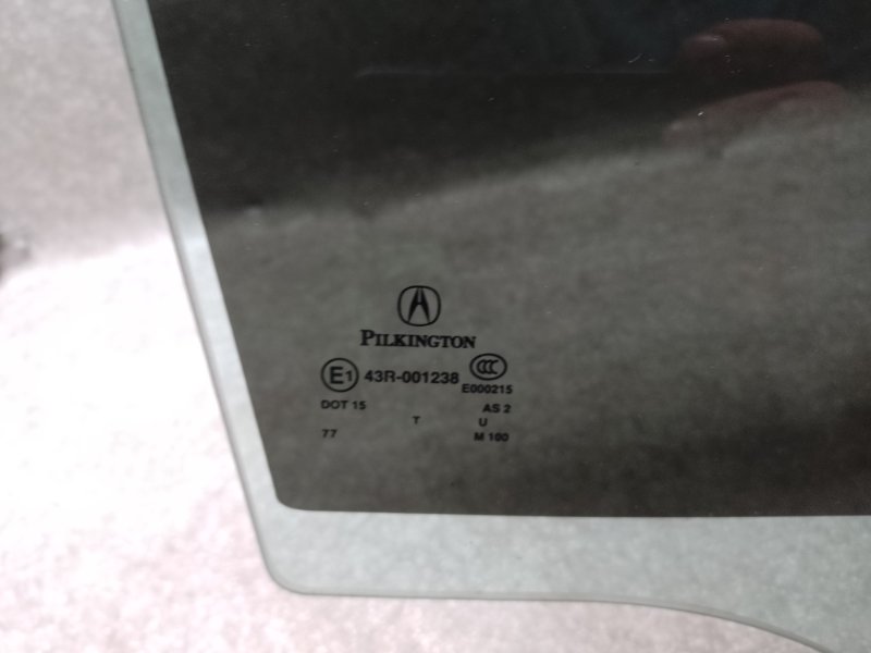 Стекло двери заднее правое ACURA TLX 14-17 Седан 2.4