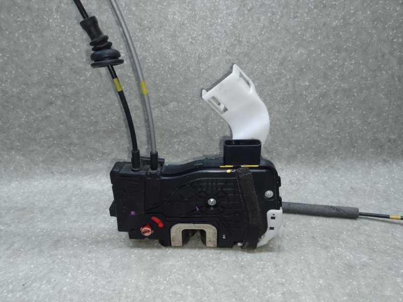 Замок двери задний правый SONATA YF 10-14 2014 Седан 2.4 Замок двери задний правый SONATA YF 10-14 2014 Седан 2.4