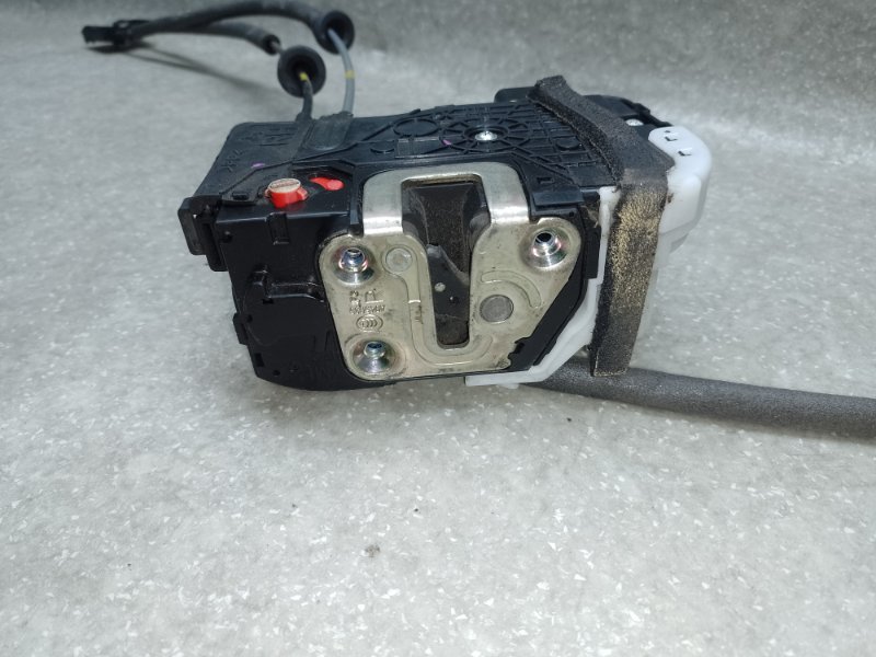 Замок двери задний правый SONATA YF 10-14 2014 Седан 2.4 Замок двери задний правый SONATA YF 10-14 2014 Седан 2.4