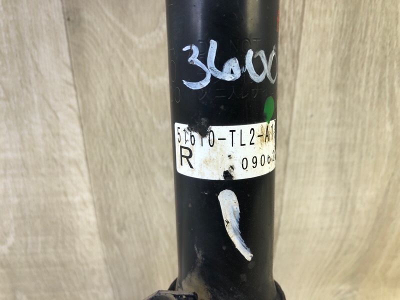 Амортизатор передний правый ACCORD CU8 / TSX 08-14 2010 2.4 K24Z3