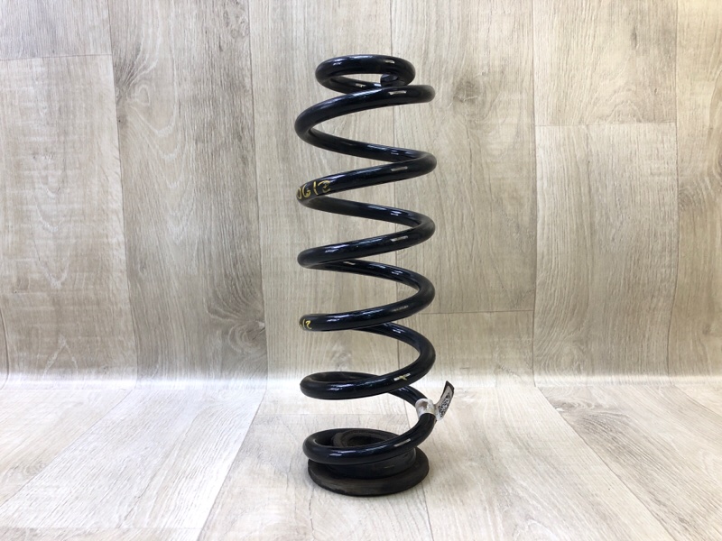 Пружина задней подвески VOLKSWAGEN TIGUAN 16-23 2018 DGUA 2.0 5QN511115E Б/У