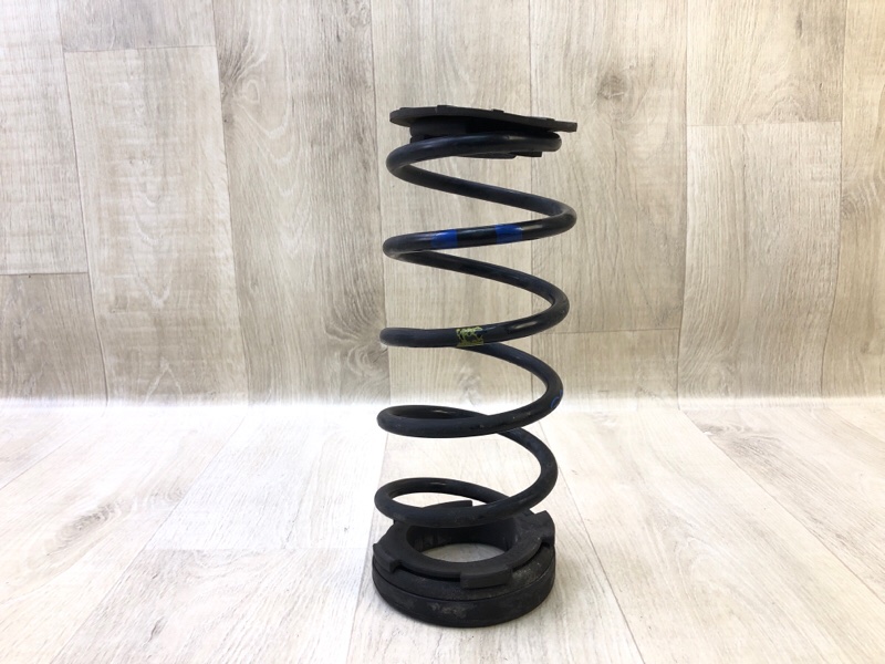 Пружина задней подвески HYUNDAI ACCENT RB 10- 2014 1.6 G4FD 553301R100 Б/У