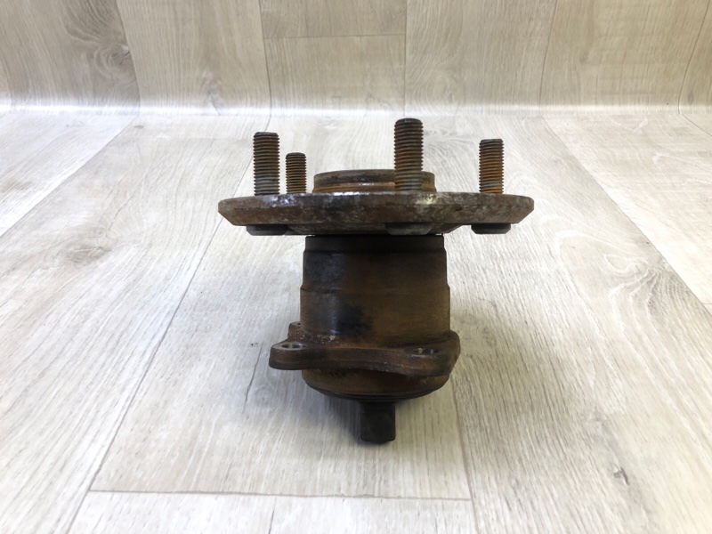 Ступица задняя правая CAMRY 30 02-06 2002 3.0 1MZFE