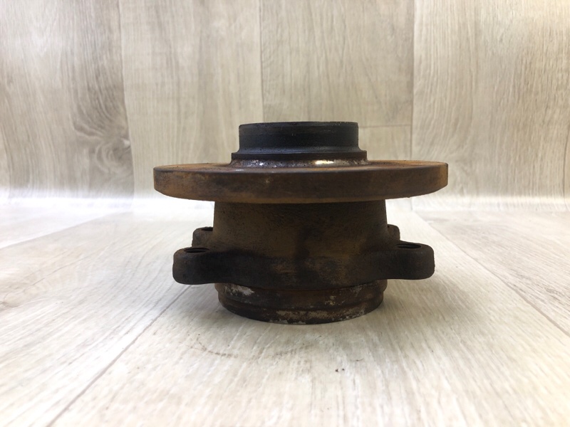 Ступица передняя правая JETTA USA 10-17 JETTA USA 10-17 2.5