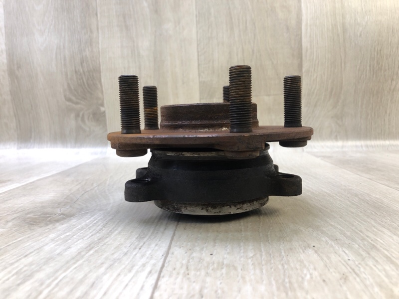 Ступица передняя правая ROGUE 08-15 2010 2.5 QR25DE