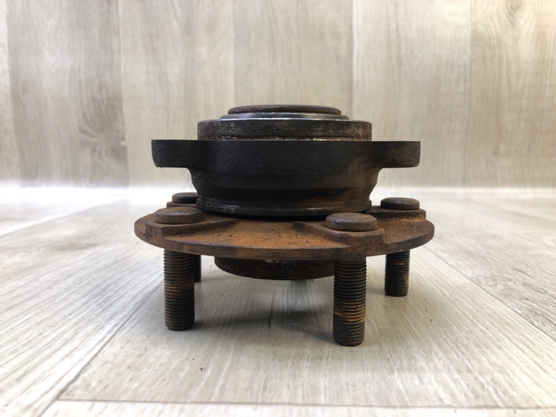 Ступица передняя правая ROGUE 08-15 2010 2.5 QR25DE