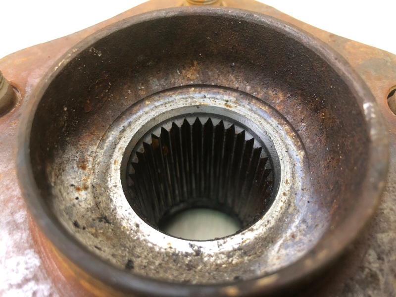 Ступица передняя левая PATHFINDER R52 12-21 2013 3.5 VQ35DE