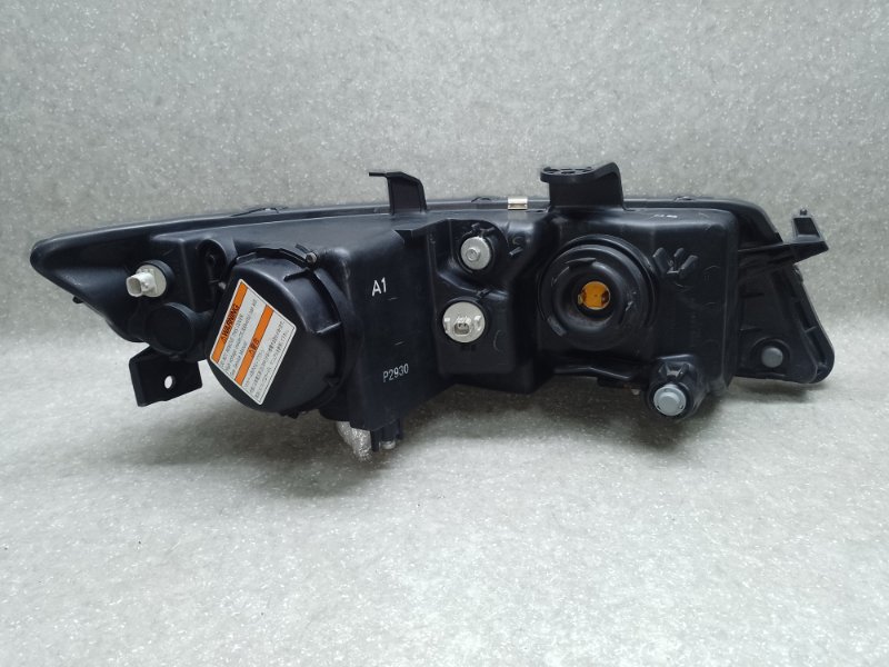 Фара левая HONDA ACCORD CL7 / TSX 03-08 2.4L