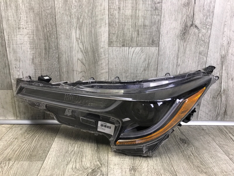 Запчасть фара левая TOYOTA COROLLA 18- 81070-12K90 Б/У Фара левая TOYOTA COROLLA 18- 81070-12K90 Б/У
