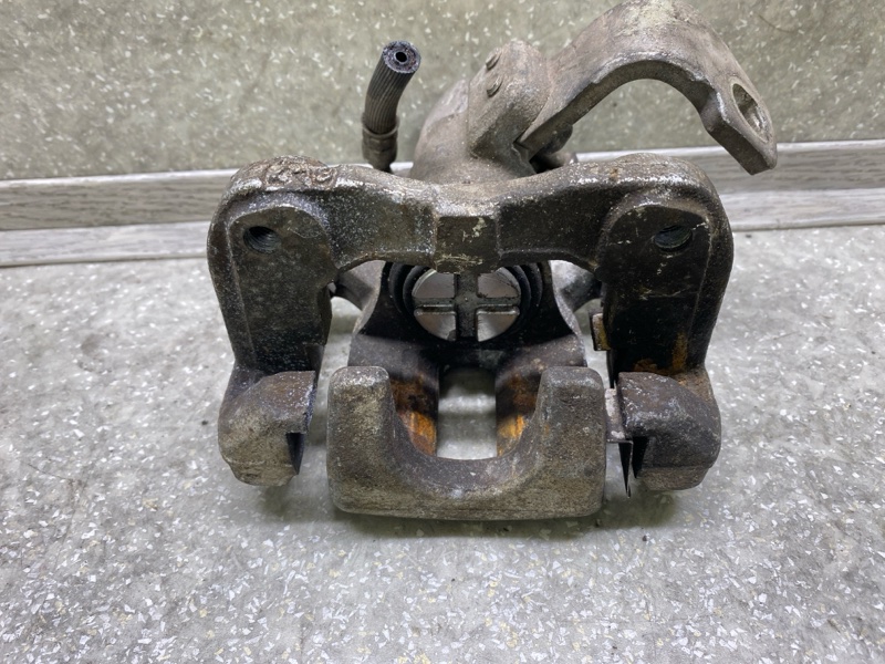 Суппорт тормозной задний правый HONDA CIVIC 4D 06-11